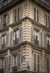 Fototapeta na wymiar Parisian architecture