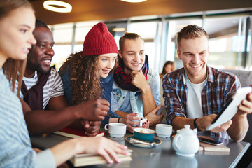 Modern teens in cafe