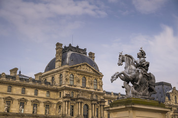 Fototapeta na wymiar The Louvre, Paris
