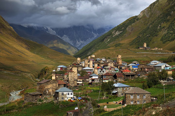 Fototapeta na wymiar Alpine village in Svaneti, Georgia