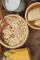 oat flakes with milk
