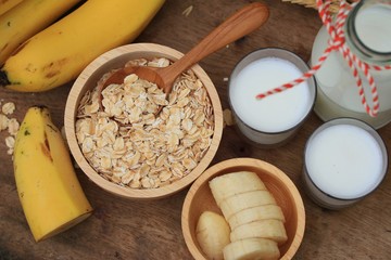 oat flakes with milk
