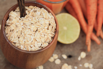 oat flakes with carrot juices