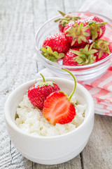 Cottage cheese with strawberry