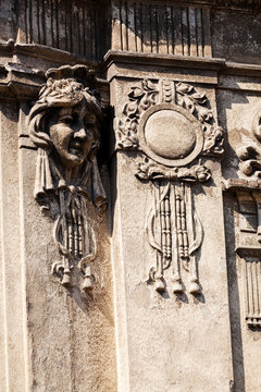 facade details