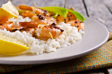 Cooked shrimp on skewers