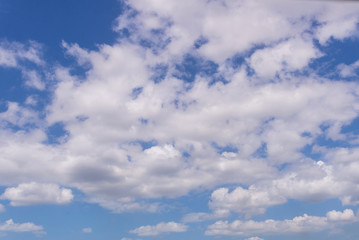 Fototapeta premium Blue sky with clouds nature for background