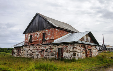 Old monastic bathhouse of large stones on Big Solovetsky Island