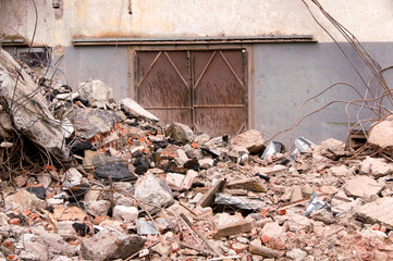 Demolition of buildings in urban