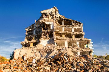 Demolition of buildings in urban