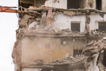 Demolition of buildings in urban