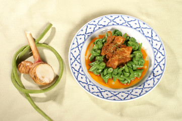 red curry fried with chicken 