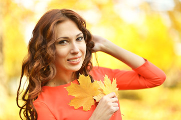 Naklejka premium Beautiful young woman