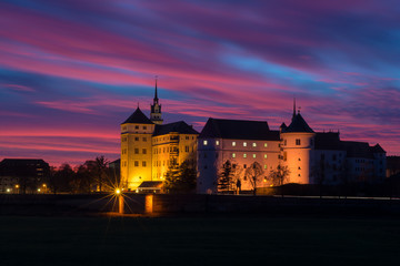 Fototapeta na wymiar Schloss Hartenfels in Torgau im Sonnenuntergang