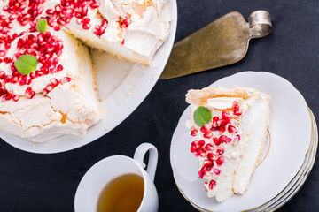 Pavlova cake with pomegranate
