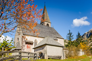 Fototapeta na wymiar Traditional Alpine Church