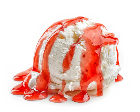 Ice cream with strawberry sauce