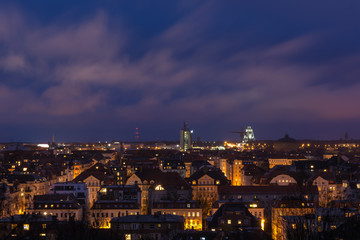 Fototapeta na wymiar Blick über Leipzig am Abend