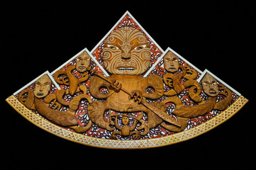 Maori Tiki Holz Schnitzung 