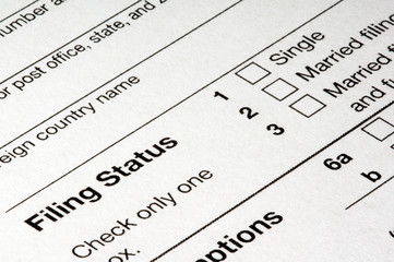 The Filing Status section of a 1040 income tax return form.

