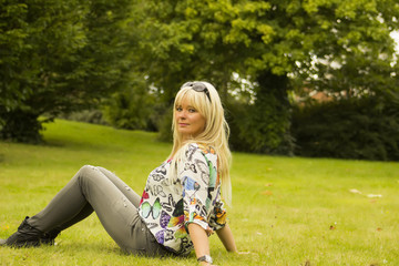 Fototapeta premium Woman repose in summer day