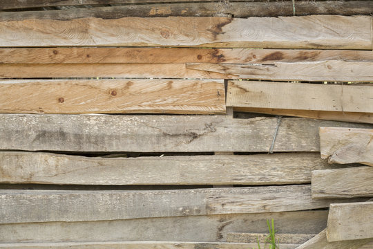 Madera r&uacute;stica de pino.