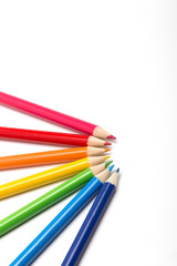 カラフルな色鉛筆