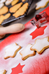 cookies and sugar powder