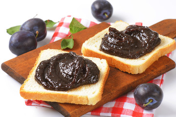 White bread with plum jam
