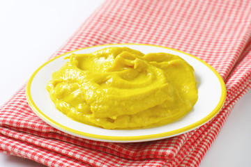 Yellow mustard