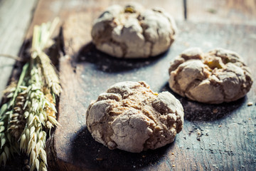 Fresh rolls with several grains