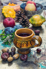 Obraz na płótnie Canvas Still life with tea and fruit