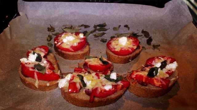 Smiley Healthy sandwiches 4K
