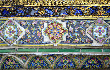 Ceramic decoration on temple wall