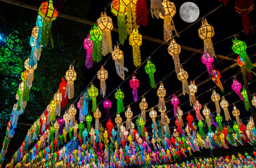Naklejka premium Chinese lanters & Loykrathong fastival in Thailand.