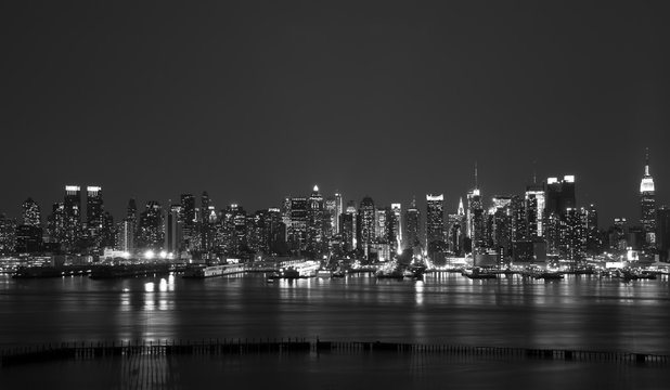 new york city skyline at night, midtown nyc © UTBP