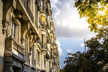 Fototapeta premium Paris. Bâtiments Haussmanniens.