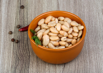 Canned white beans