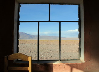 Окно с видом на пустыню, Боливия
