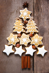 Christmas tree of cookies, on wooden table