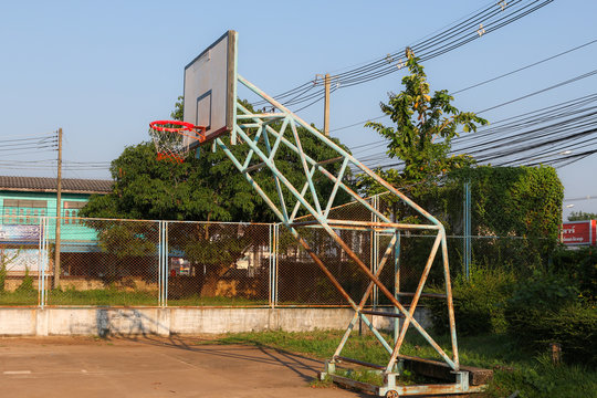 Basketball Hoop and Court With wood White Backboard,street basketball board with the blue sky