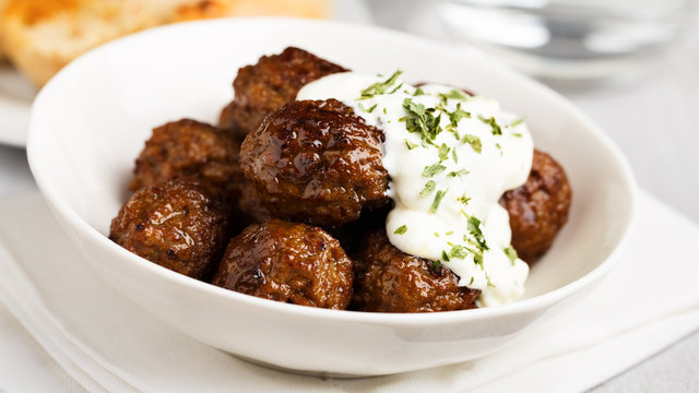 Hackb&auml;llchen - meat balls