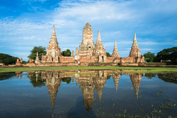 Temple Wat Chai Watthnaram in Ayutthaya - obrazy, fototapety, plakaty