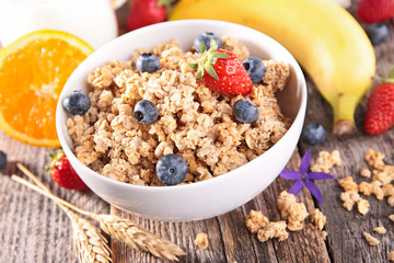 cereal with berry fruit