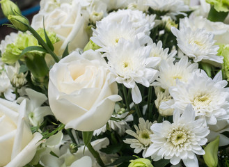 Bouquet of white roses