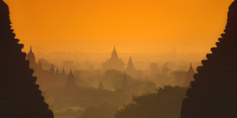 The ancient pagodas of the Old Bagan (Myanmar) at the sunrise. - 95792051