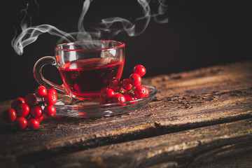bevanda calda con bacche rosse