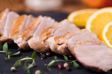 Gebratene Entenbrust mit Orangen