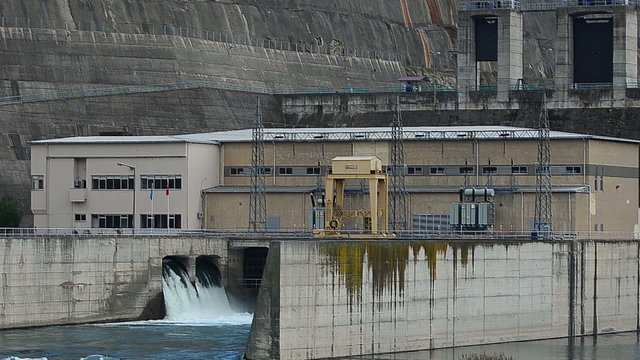 Hydroelectric power dam