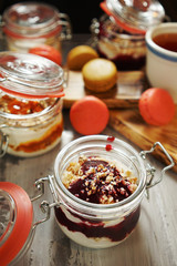 Десертные конфеты макаронс со сладкими кашами